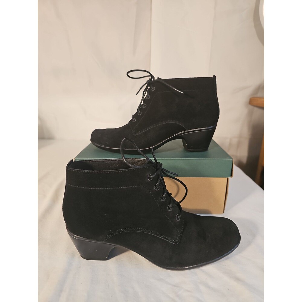 Clarks Ingalls Lace Q Black Size 8.5m Boooties